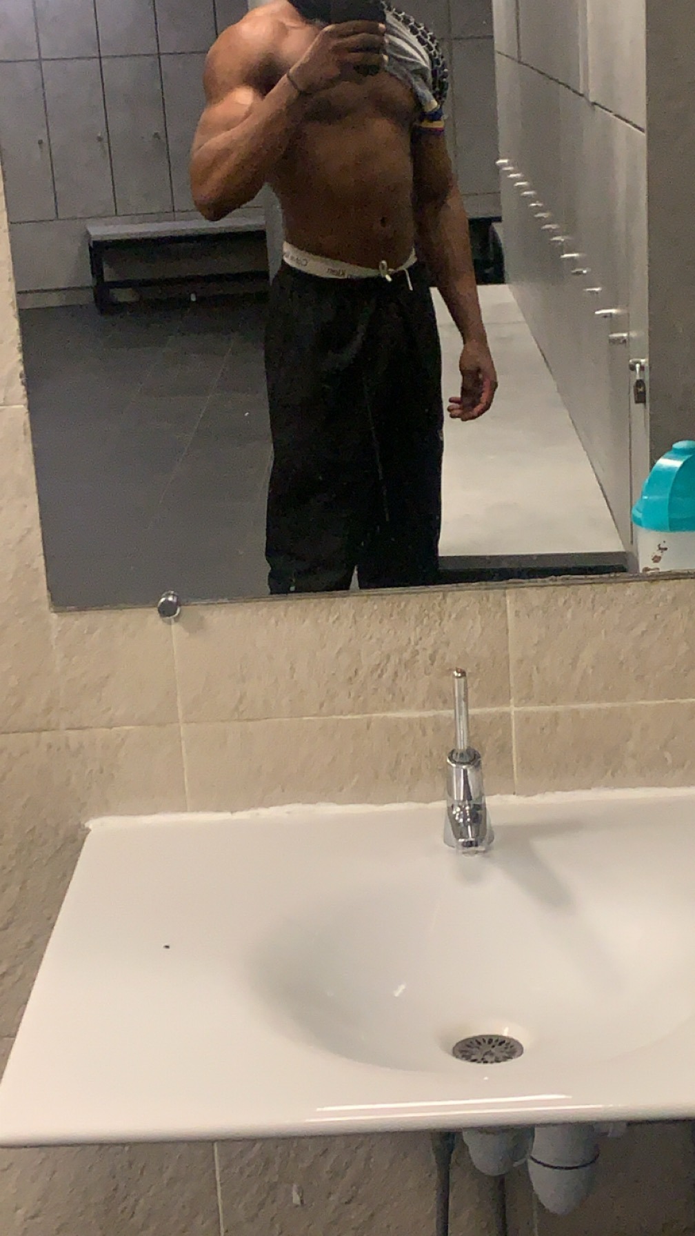 Profil de Ianis, 22 ans, Sex à Weicherdange